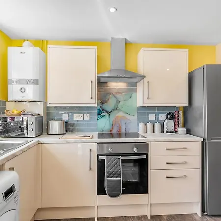 2Br Saunders Rest Wifi Parking Full Kitchen Villa Norwich Exterior photo