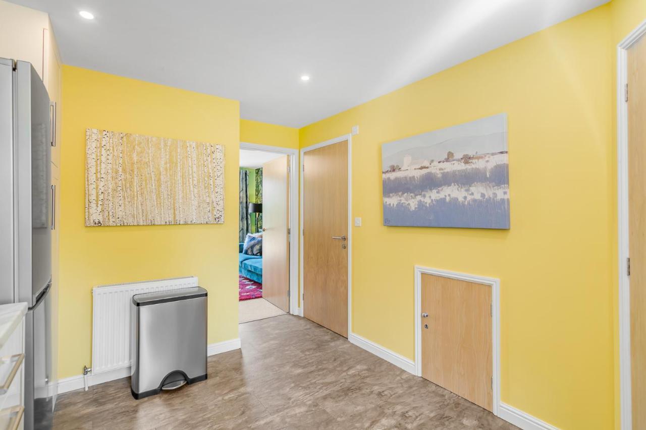 Holiday home 2br Saunders Rest Wifi Parking Full Kitchen *
