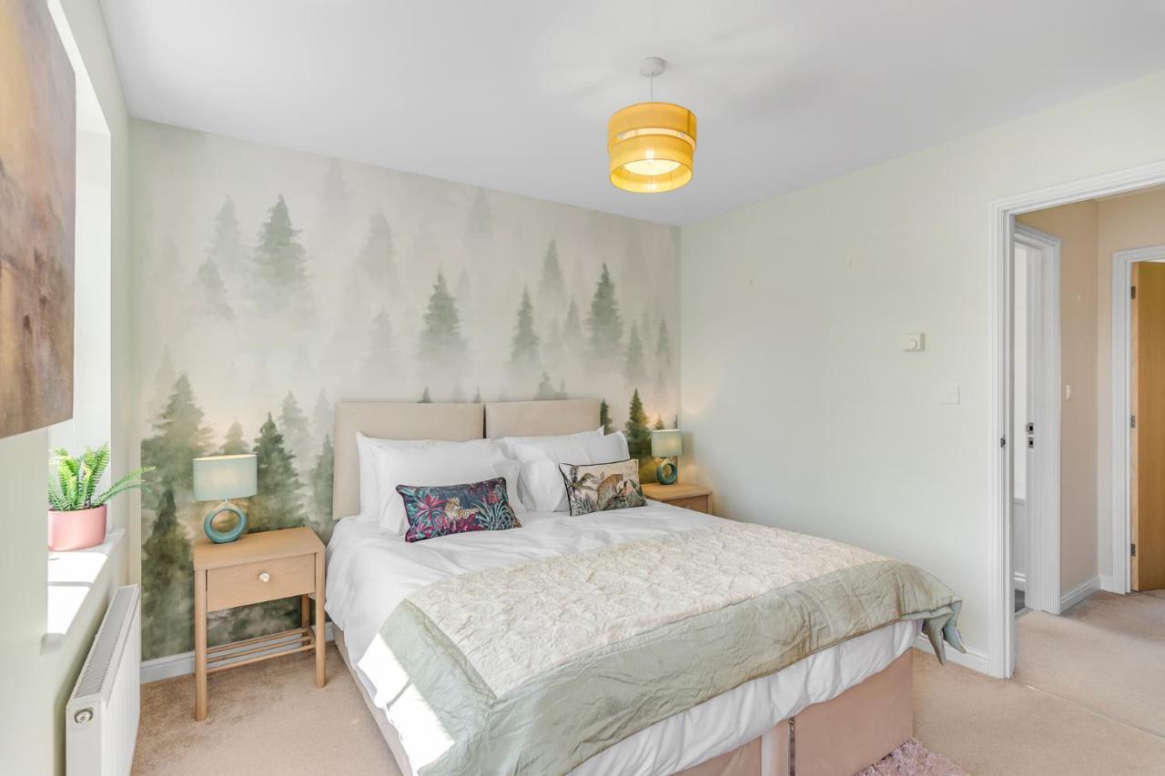 Holiday home 2br Saunders Rest Wifi Parking Full Kitchen