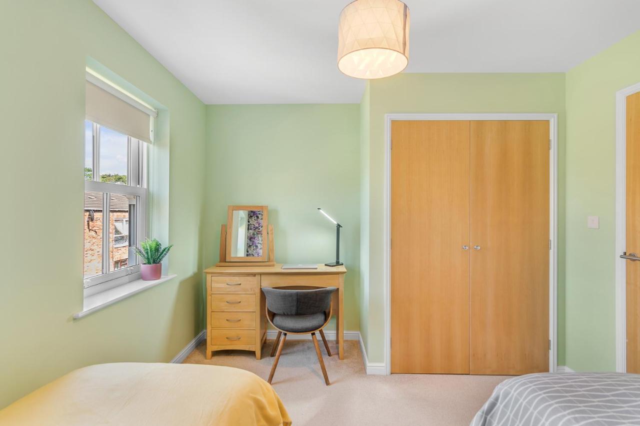 2br Saunders Rest Wifi Parking Full Kitchen * Norwich