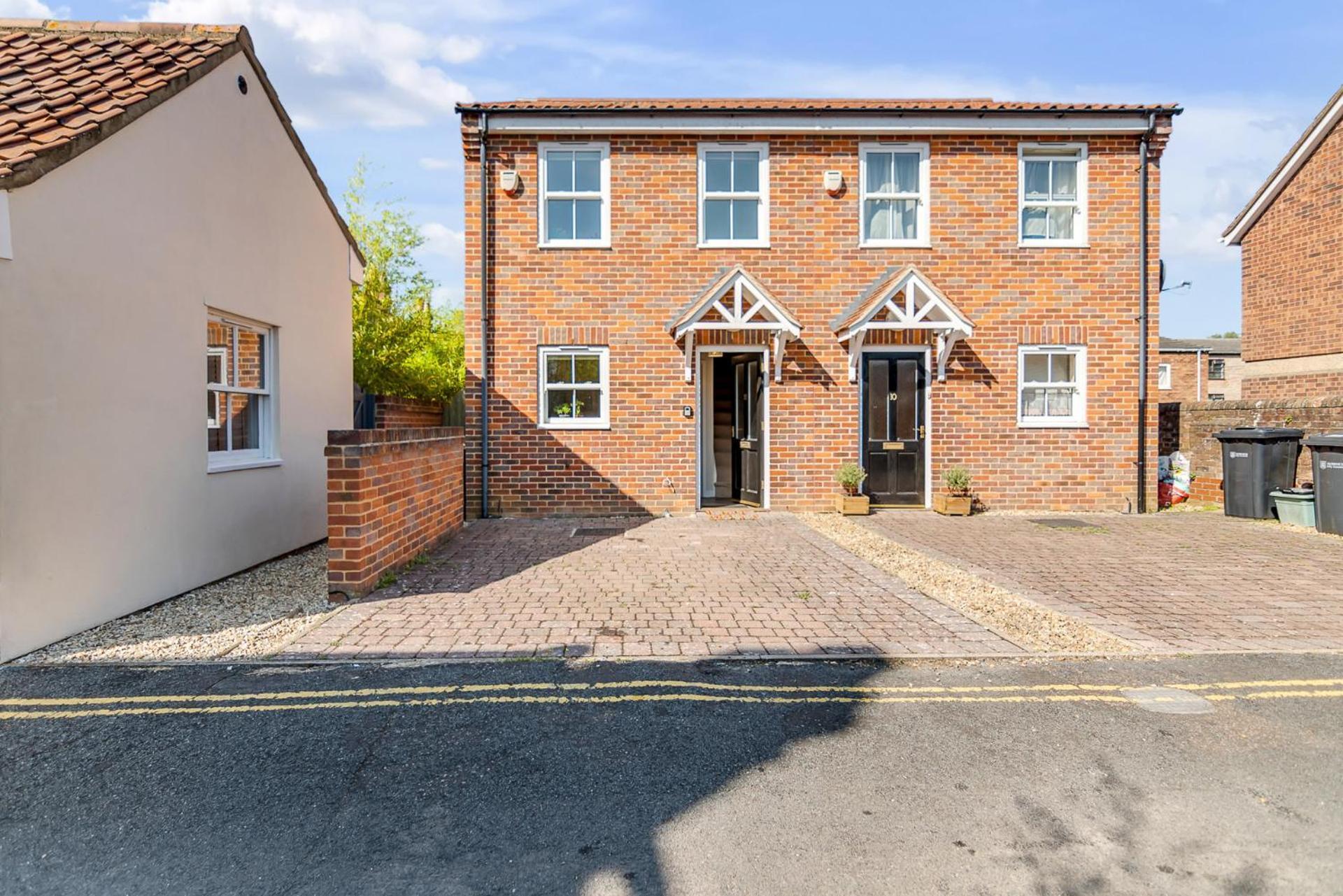 2br Saunders Rest Wifi Parking Full Kitchen * Norwich